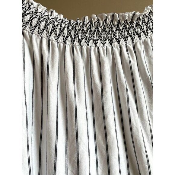 American Eagle top - Picture 6 of 7